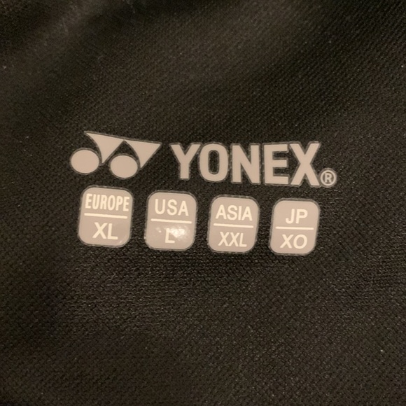 YONEX Badminton Shorts - Picture 3 of 3